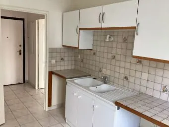 Location Villeurbanne Appartement 682f299ed7ed