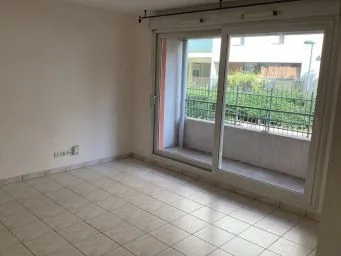 Location Villeurbanne Appartement 682f299ed7ed