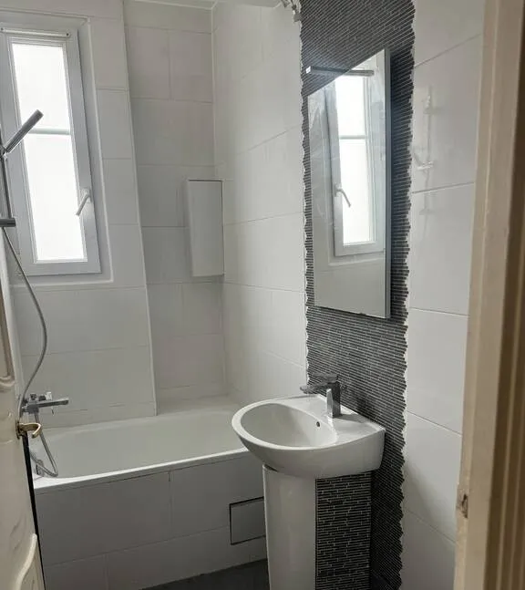 Location Paris Appartement 682f3b24652b3