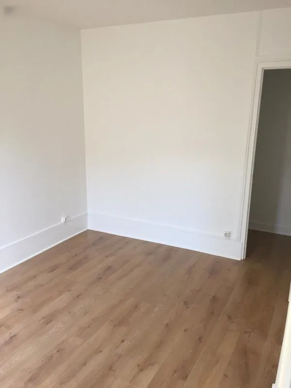 Location Charenton-le-Pont Appartement 683439a990de2