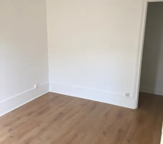 Location Charenton-le-Pont Appartement 683439a990de2