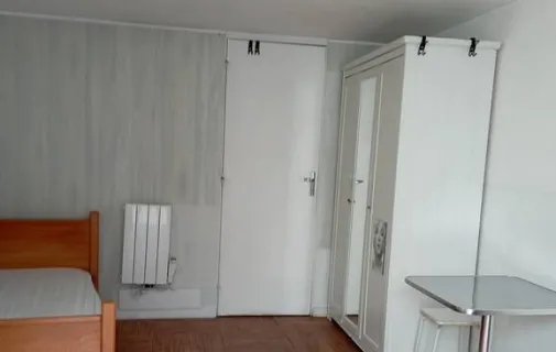 Location Antony Chambre 68346fbb4744