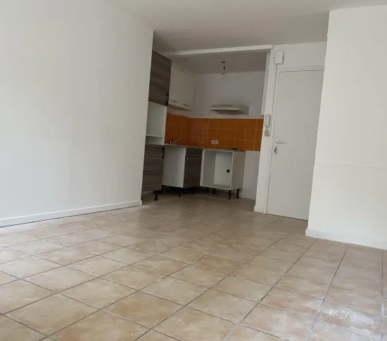 Location Marseille Appartement 683576cfdb32