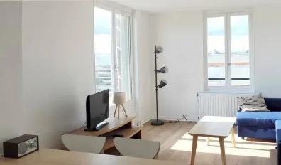 miniatureLocation Cergy Chambre 6835b2f455522