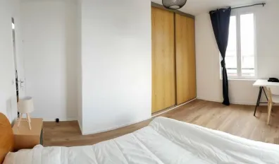 miniatureLocation Cergy Chambre 6835b2f455522