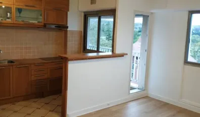 miniatureLocation Rueil-Malmaison Appartement 6835f94487972