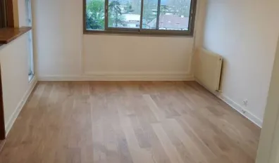 miniatureLocation Rueil-Malmaison Appartement 6835f94487972