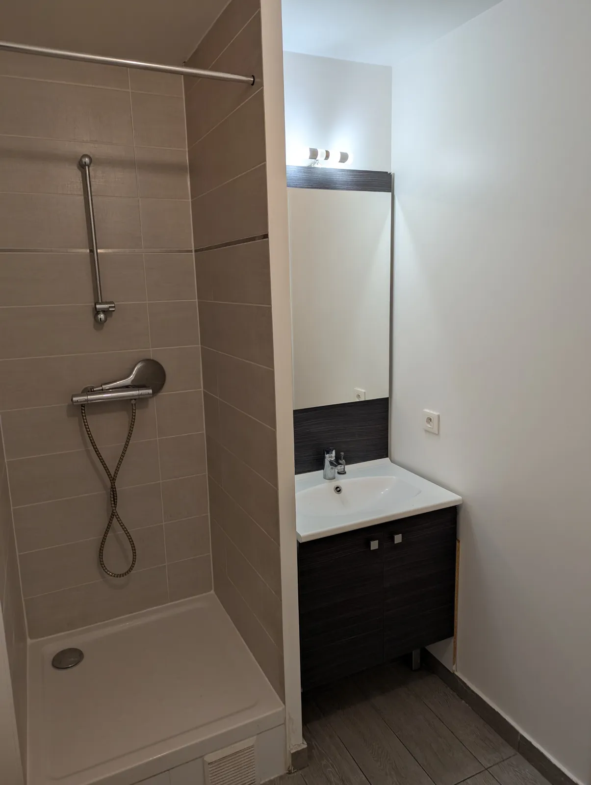 Location Aubervilliers Appartement 68370b144a115
