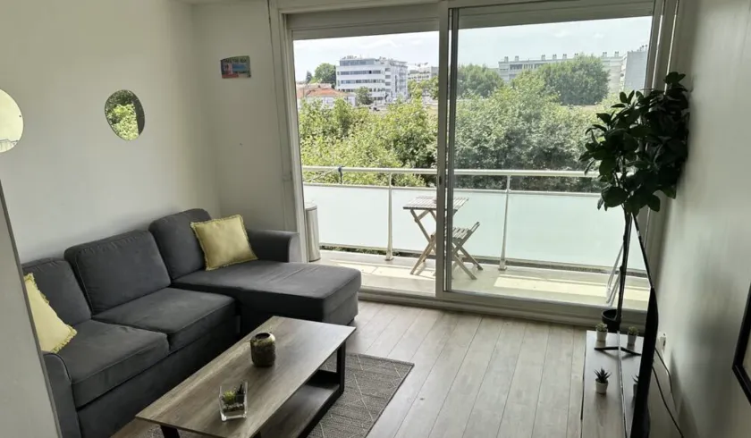 Location Cenon Chambre 6837160922681