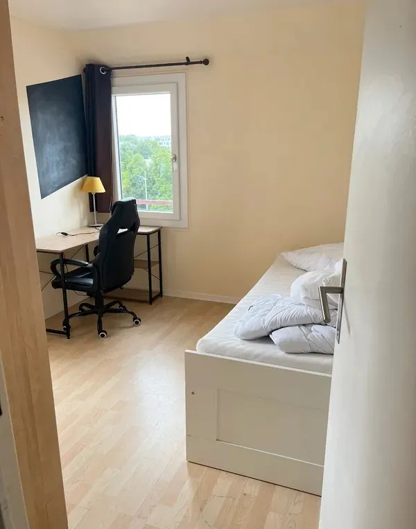 Location Champs-sur-Marne Appartement 683d76fdc13d3
