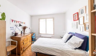 miniatureLocation Levallois-Perret Appartement 683ea38d6e632
