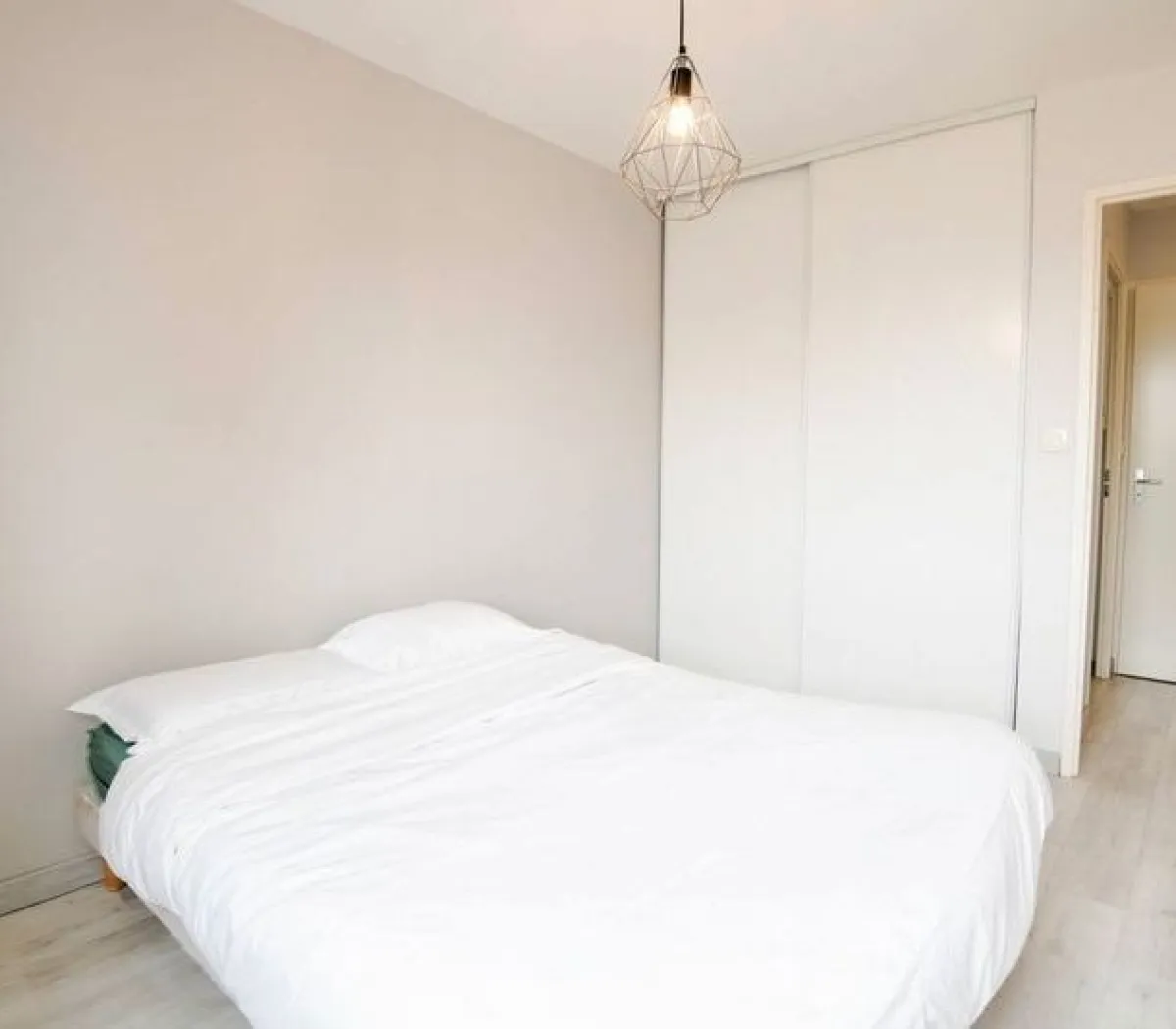 Location Tours Appartement 683ec5bac897