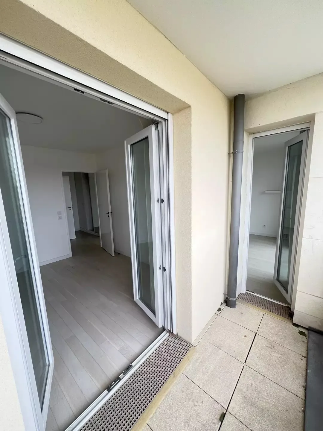 Location Châtenay-Malabry Appartement 68416de0ef235