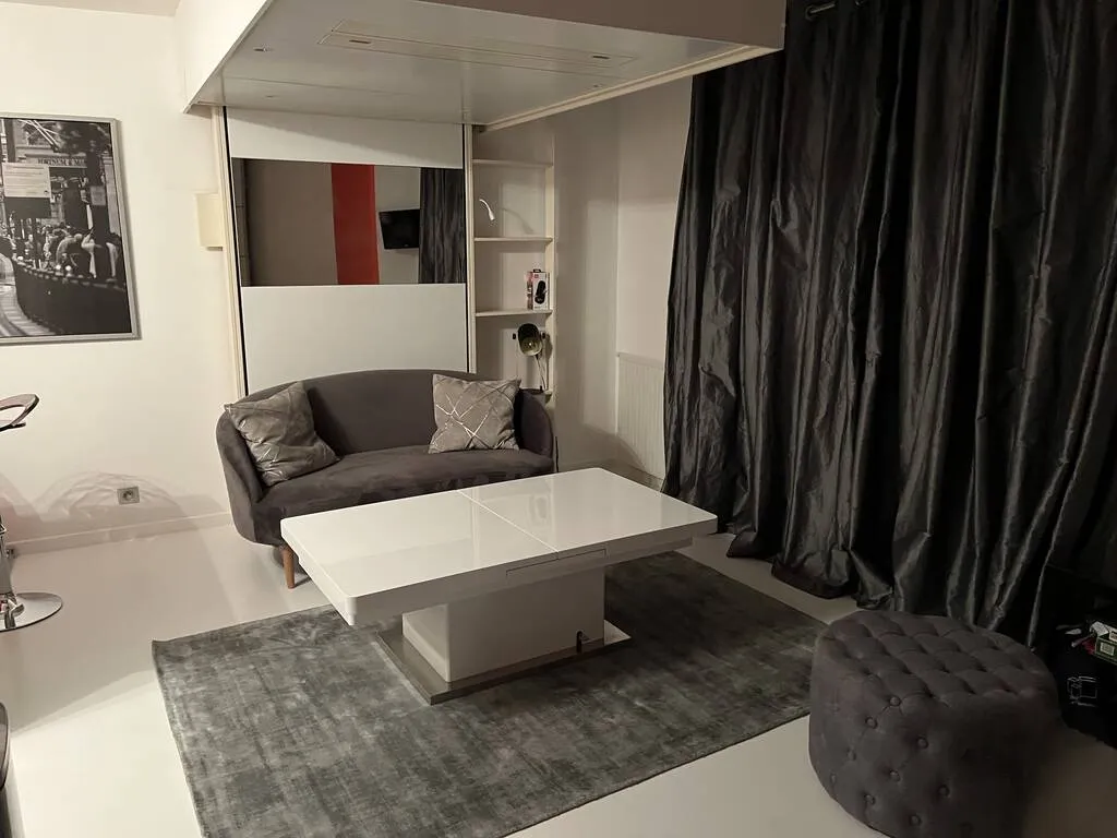 Location Courbevoie Appartement 68418584a8791
