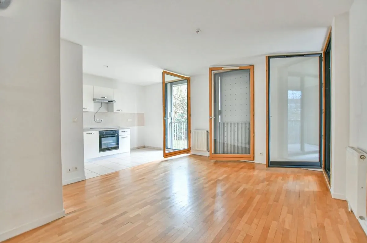 Location Montreuil Appartement 68418a56ac372