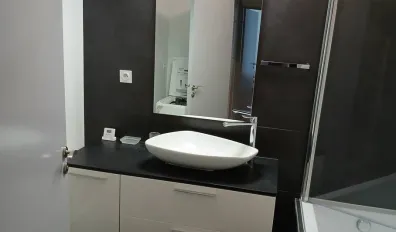 miniatureLocation Bordeaux Appartement 6842bb33b9642