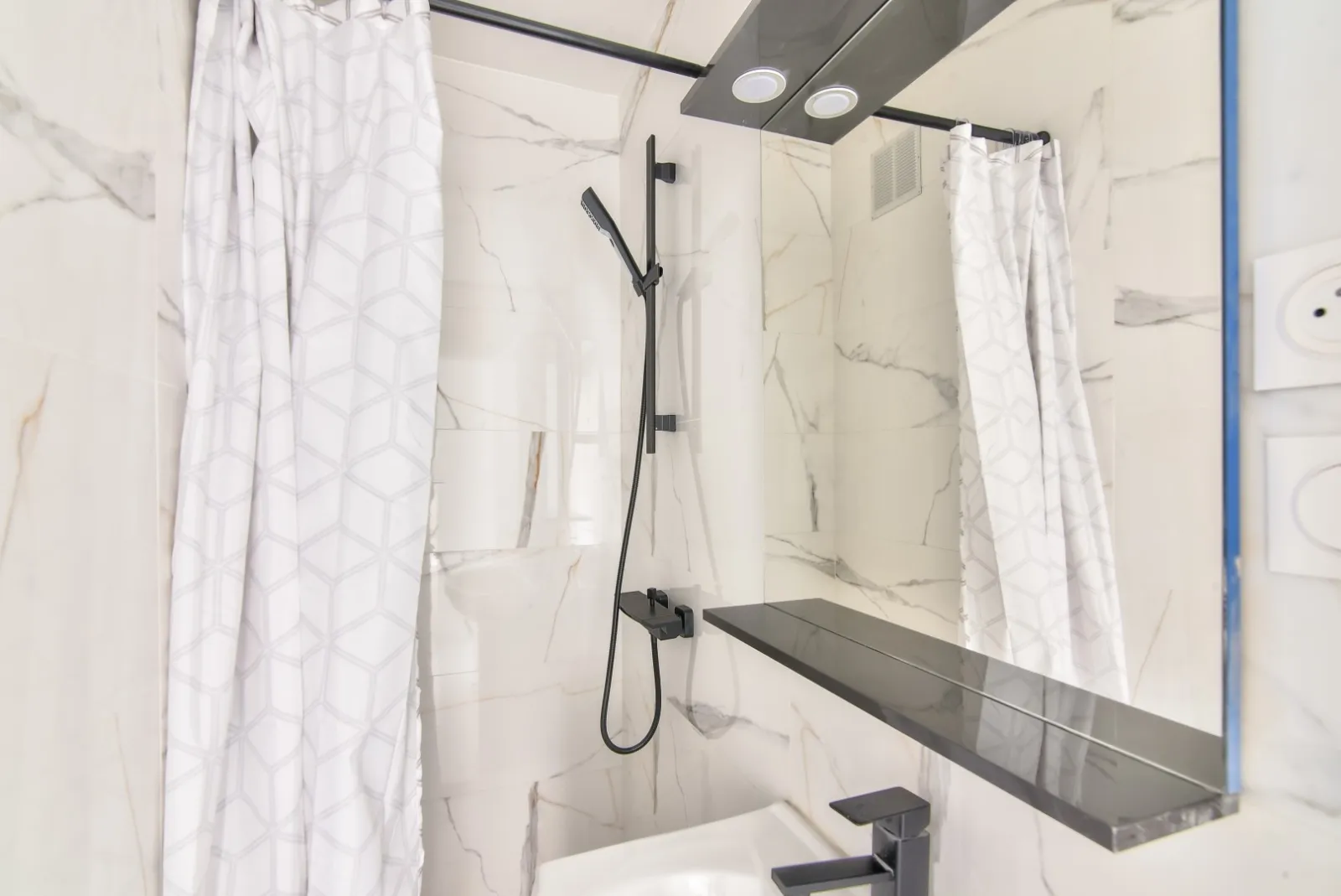 Location Saint-Denis Chambre 6846af2f37153