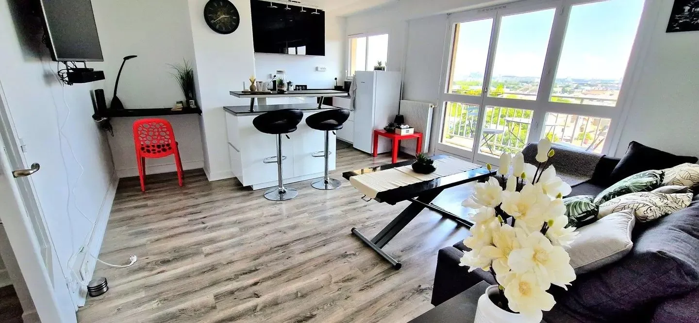 Location Châtillon Appartement 6846b3d5bf451
