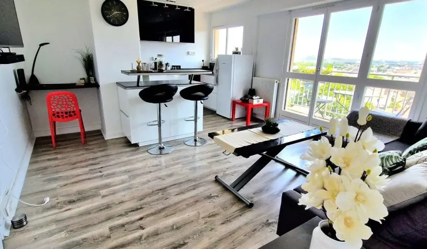 Location Châtillon Appartement 6846b3d5bf451