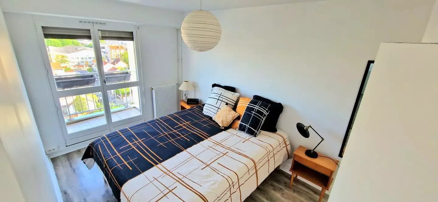 Location Châtillon Appartement 6846b3d5bf454