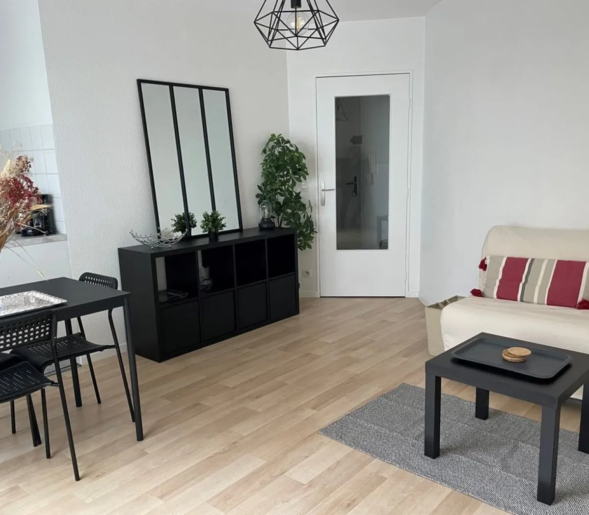 Location Bordeaux Appartement 68480c4828f7