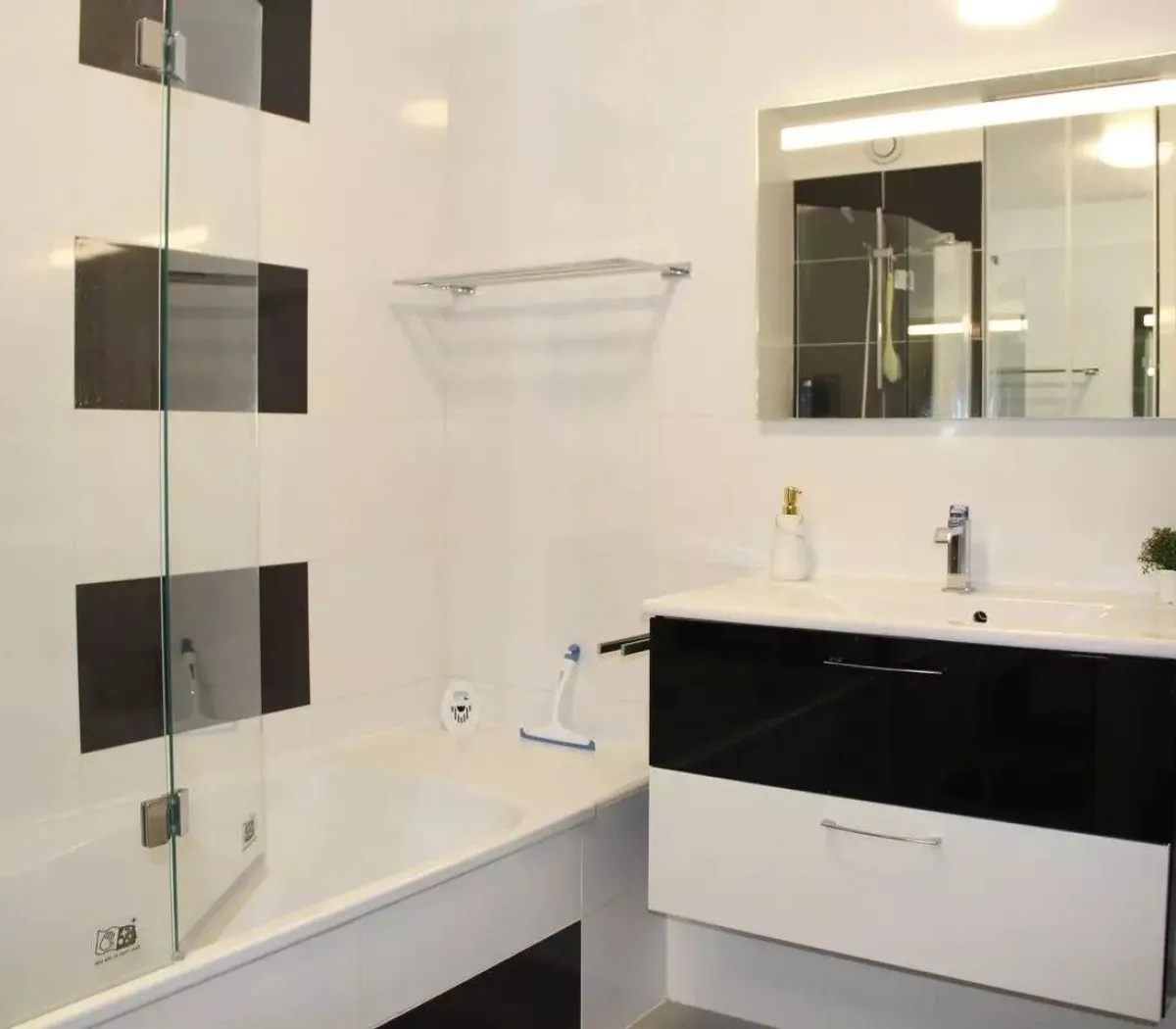 Location Marseille Chambre 684845edb767