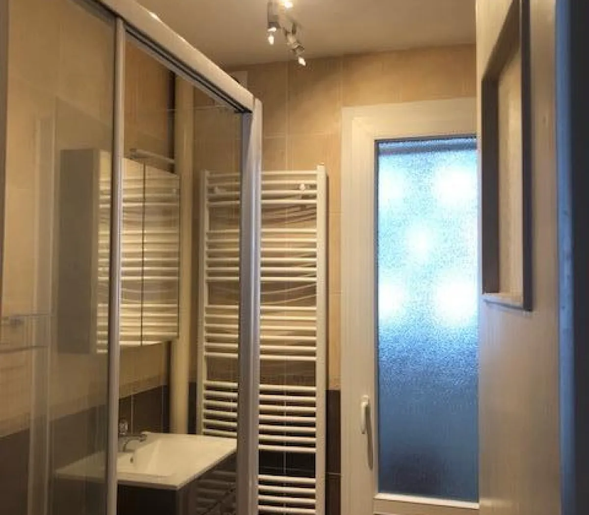 Location Rennes Appartement 684bd33867b7