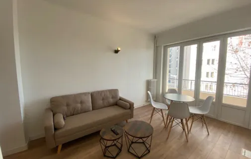 Location Toulon Appartement 684bff3b4a8f