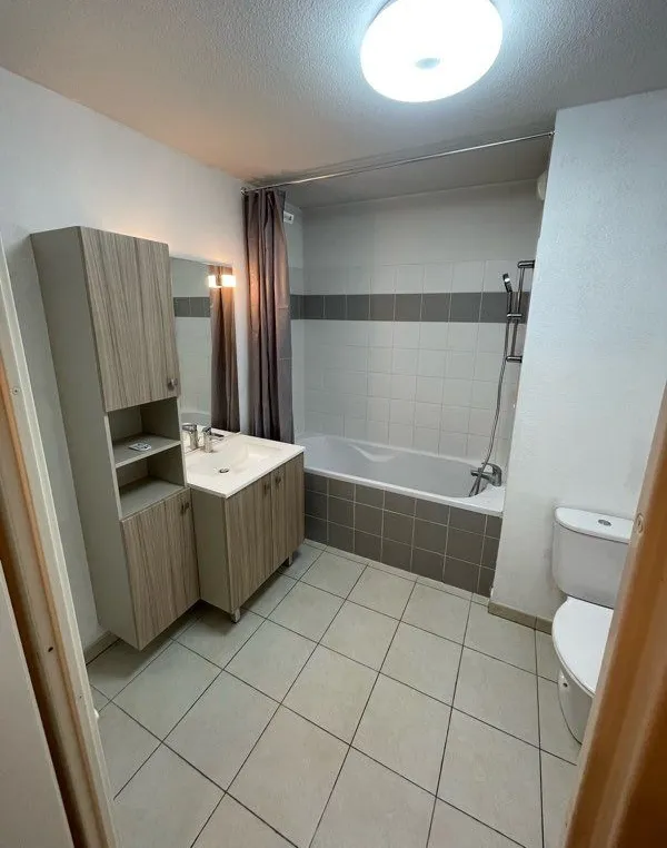 Location La Seyne-sur-Mer Appartement 684c002bc6575