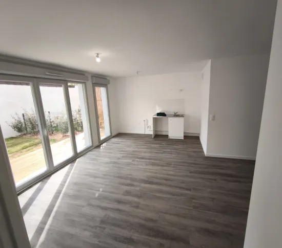 Location Romainville Appartement 684c2be983142
