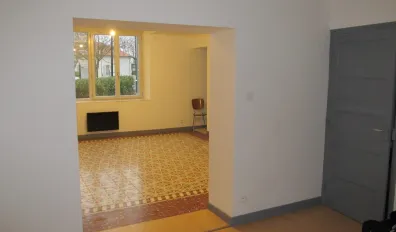 Location Châteauneuf-du-Rhône Appartement 684d3f4fce83