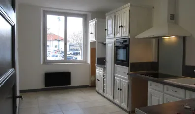 Location Châteauneuf-du-Rhône Appartement 684d3f4fce83