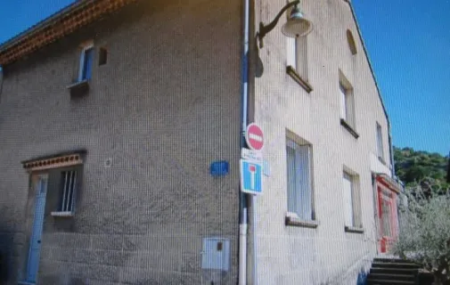 Location Châteauneuf-du-Rhône Appartement 684d3f4fce83