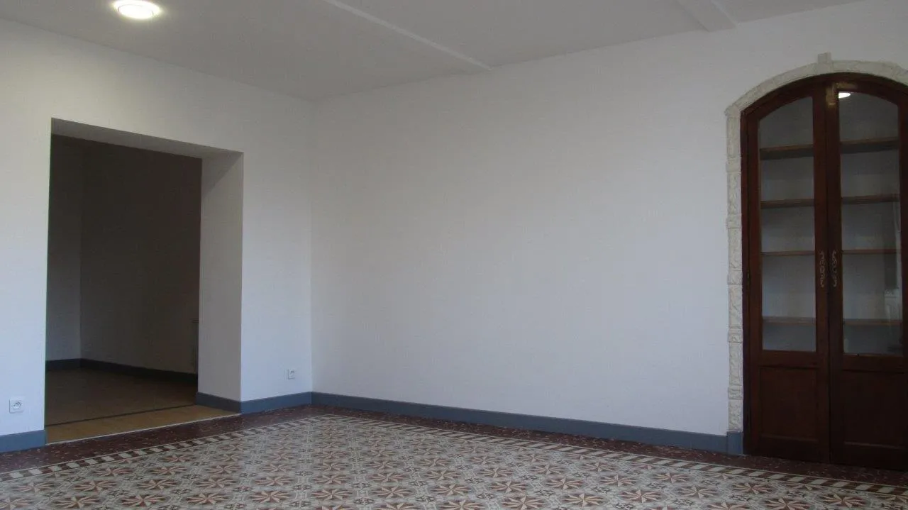Location Châteauneuf-du-Rhône Appartement 684d3f4fce83