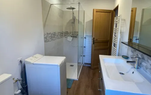 Location Pernes-les-Fontaines Appartement 6855134bb8d3