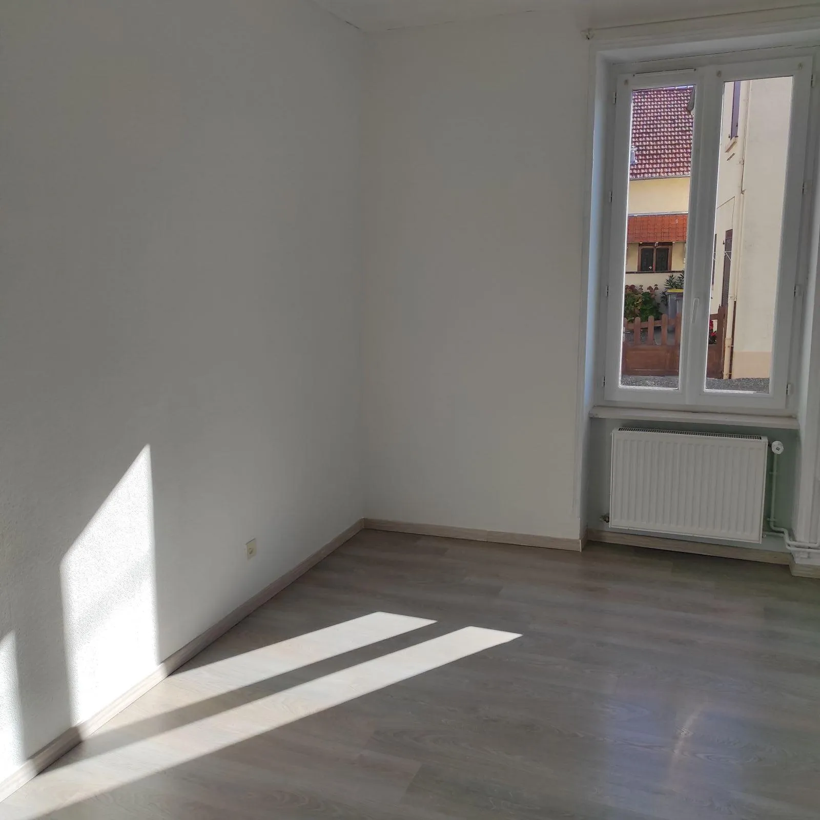 Location Néris-les-Bains Maison 6856d46bf231
