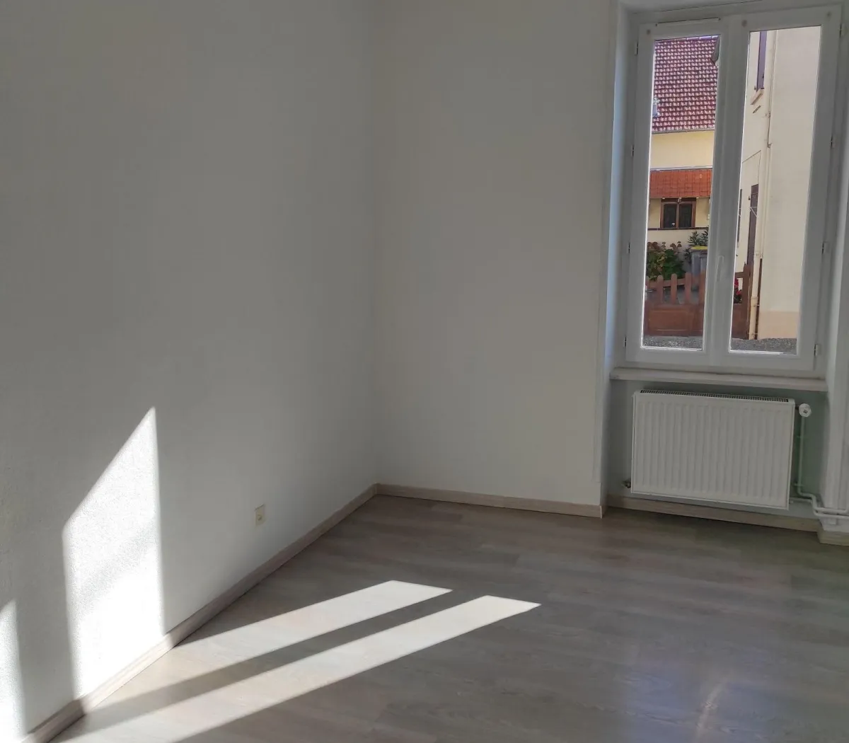 Location Néris-les-Bains Maison 6856d46bf231