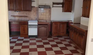 Location Néris-les-Bains Maison 6856d46bf231