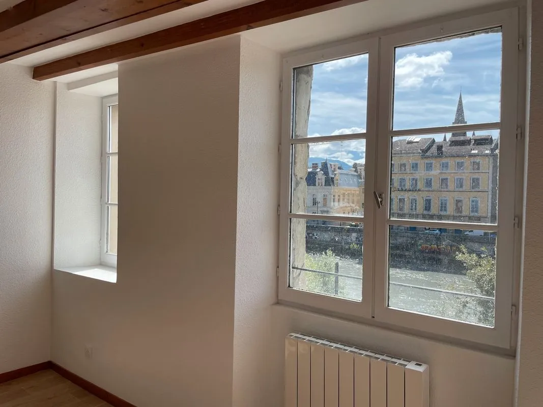 Location Grenoble Appartement 68591a77f3a42