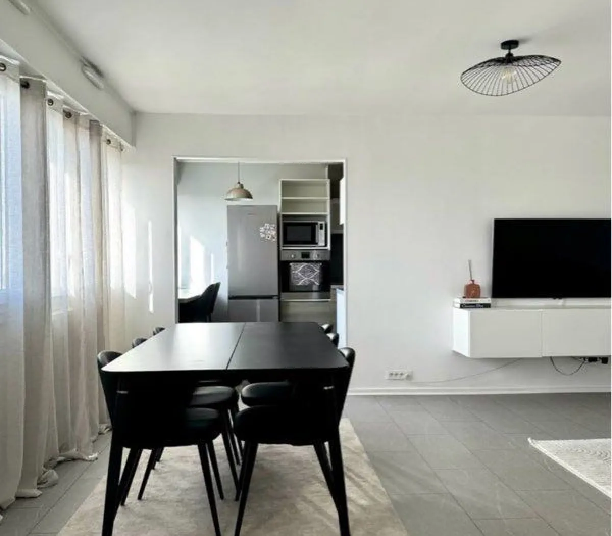 Location Épinay-sur-Seine Appartement 68591ba45b4f