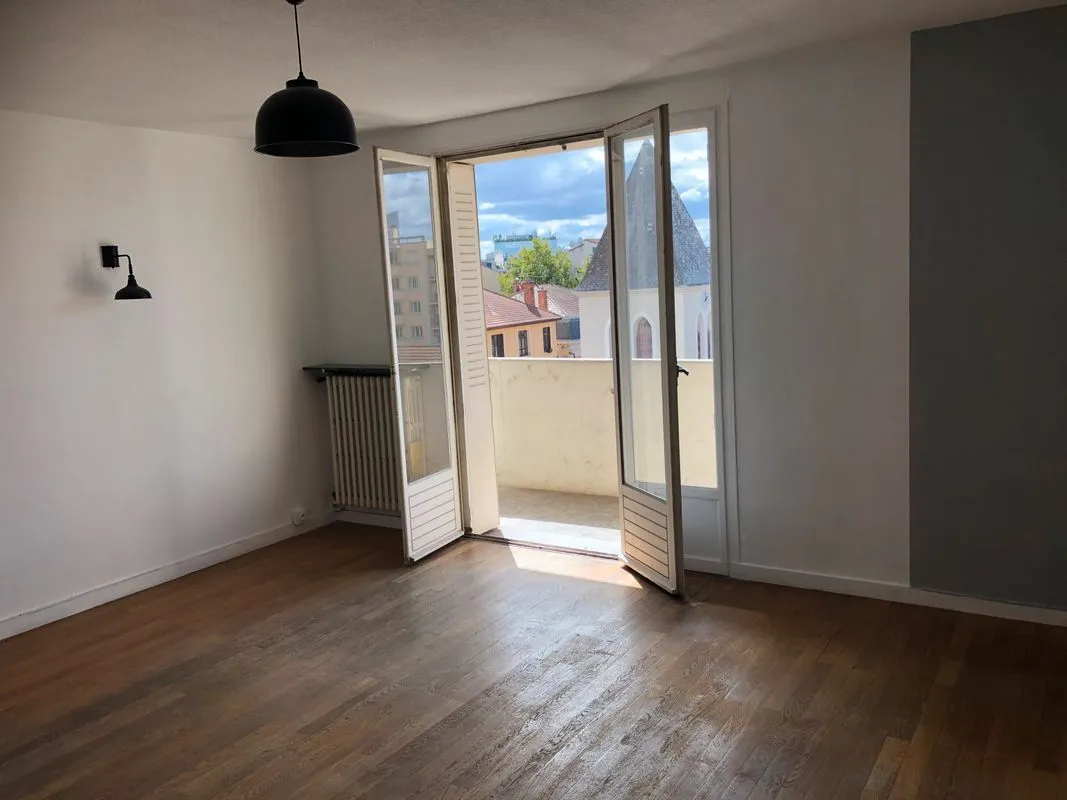 Location Villeurbanne Appartement 685a6529cabe1