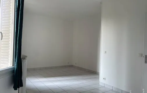 Location Clichy Appartement 685a9fde9449
