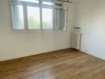 Location Ivry-sur-Seine Appartement 685aac8dbb733