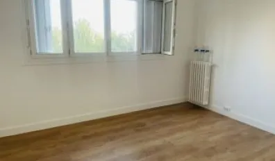 miniatureLocation Ivry-sur-Seine Appartement 685aac8dbb732