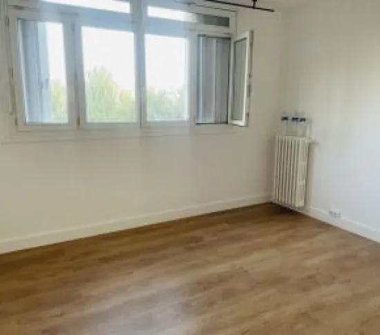 Location Ivry-sur-Seine Appartement 685aac8dbb733