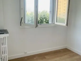 Location Ivry-sur-Seine Appartement 685aac8dbb734