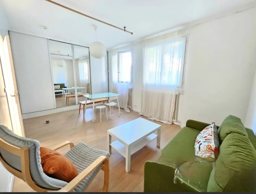 Location Fontenay-sous-Bois Appartement 685f8be48b3a1