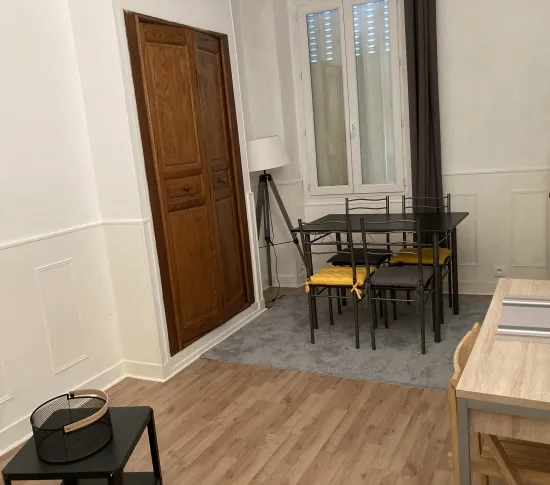 Location Paris Appartement 685f983371553