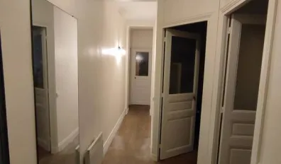 miniatureLocation Paris Appartement 68625ec257f02
