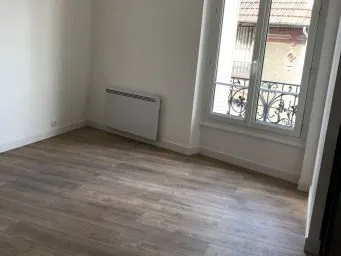 Location Puteaux Appartement 68628cdd31bb4